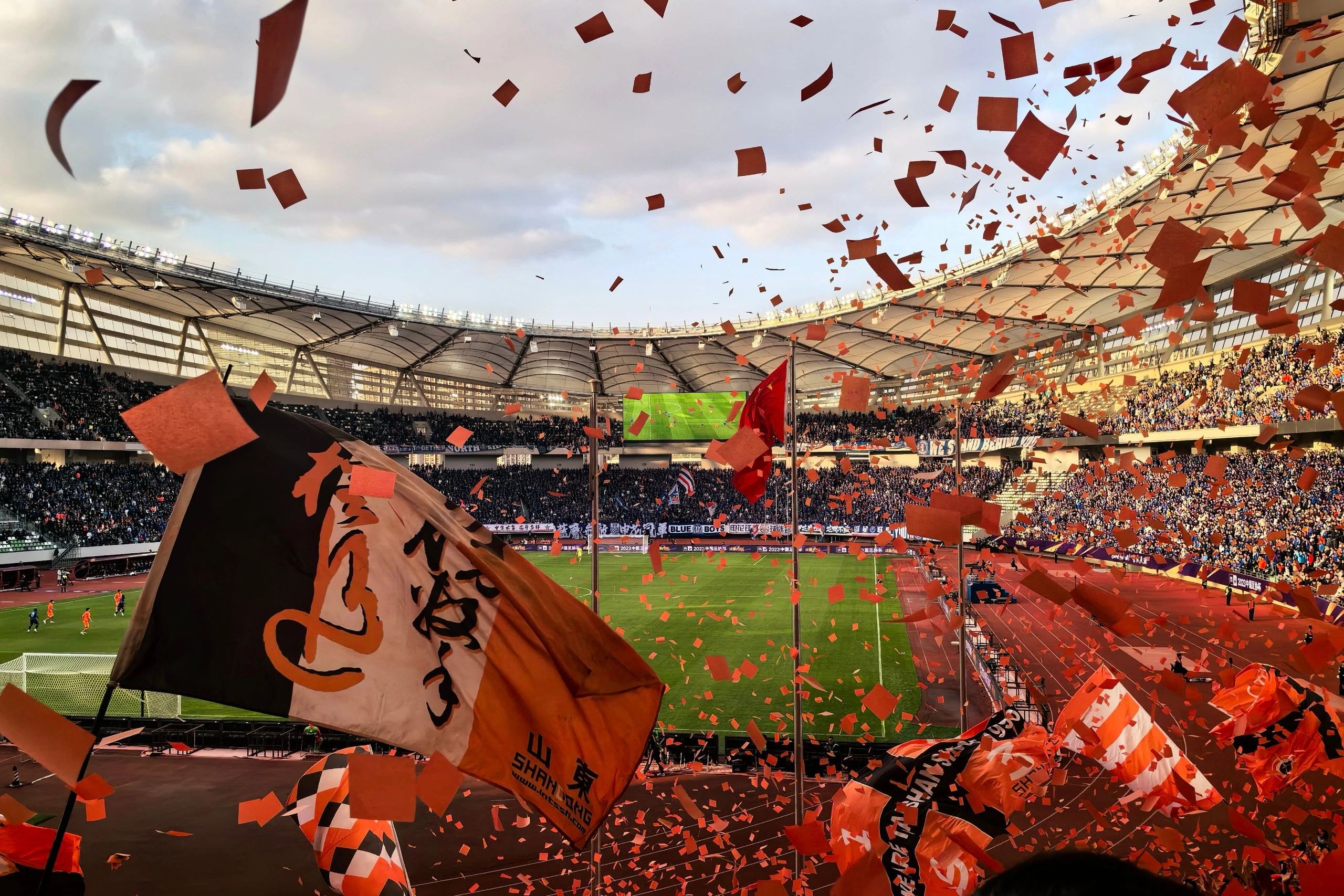 星空娱乐-包含法甲球迷文化日益繁荣,现场氛围火爆的词条