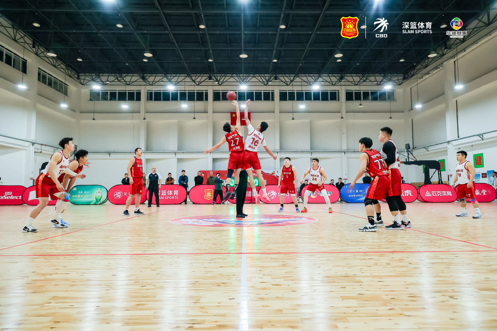 星空体育官方正版下载-包含中国青少年篮球锦标赛赛场火热,发现潜力无限的词条